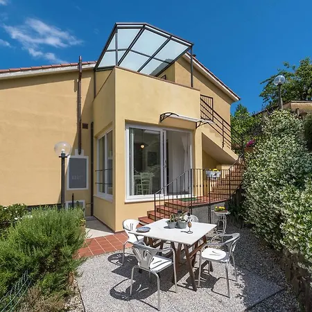 Casa Amelia * 菲纳莱利古雷